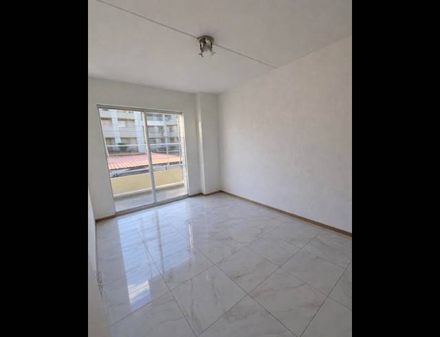 2 BEDROOM PROPERTY TO RENT IN GLENHAZEL